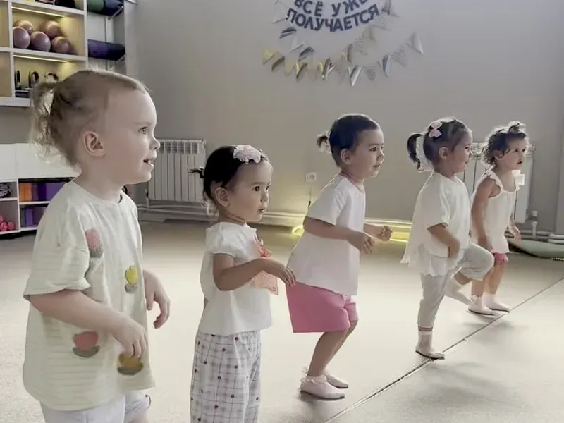 Toshkentda 2 yoshli bolalar uchun raqs — Balance studiyasi